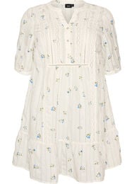 Kort viskoskl&auml;nning med spetsdekor och A-linjeformad sk&auml;rning, Vanilla