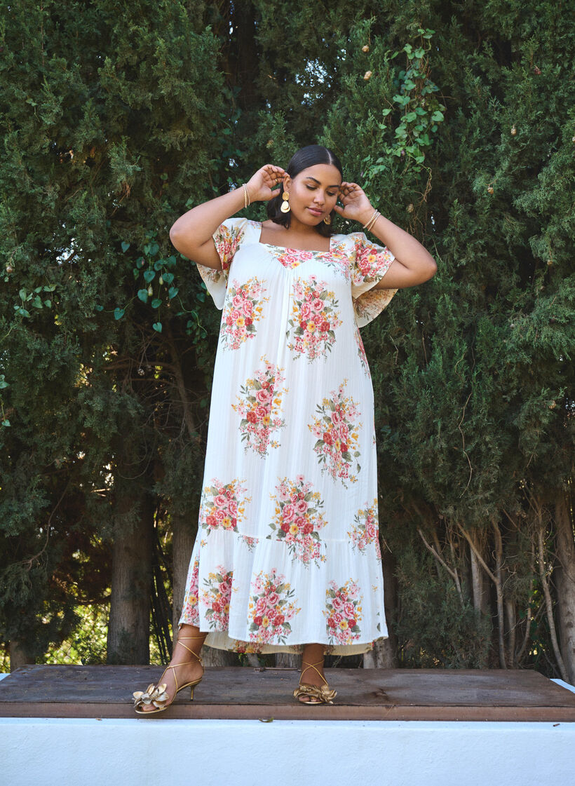 L&aring;ng kl&auml;nning med fyrkantig halsringning och blommotiv, Vanilla, Image image number 0