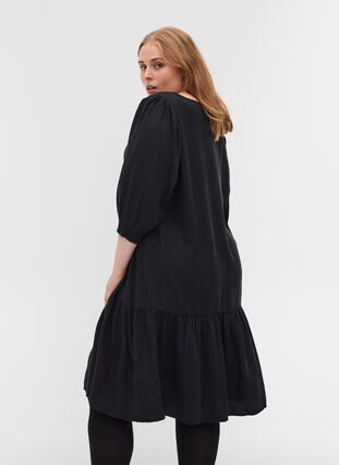 V-ringad klänning med smock, Black, Model image number 1
