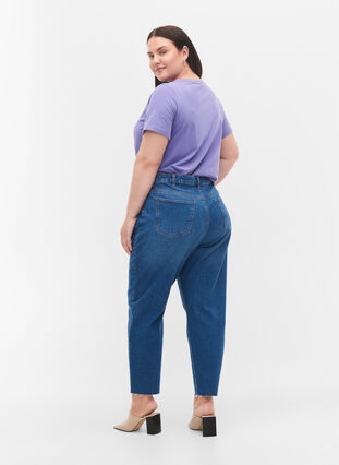 Croppade Millie mom fit jeans, Blue Denim 5, Model image number 1