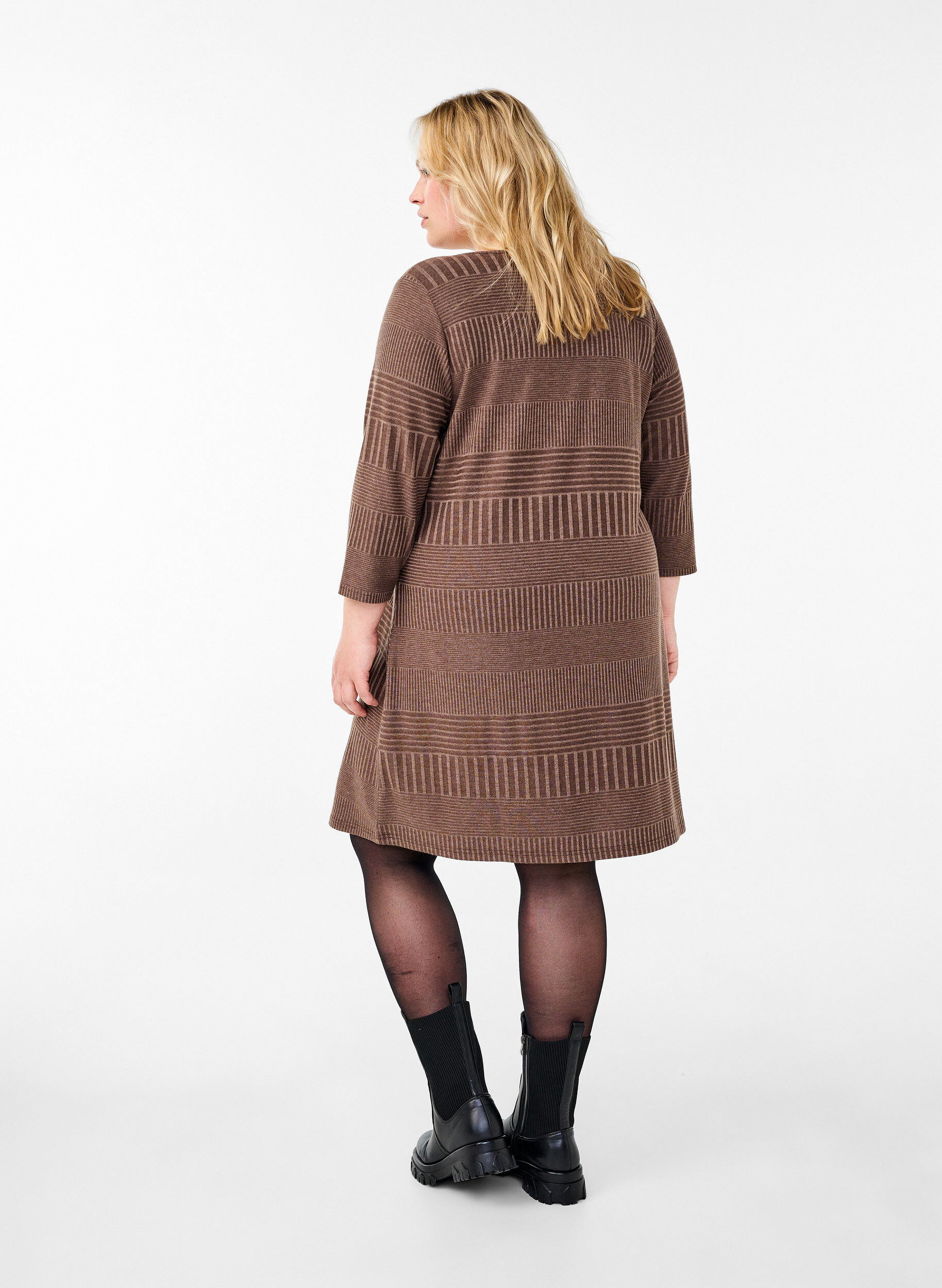 Zizzi Kl&auml;nning med trekvarts&auml;rm och randigt m&ouml;nster, Ch. Martini Mel., Model image number 1