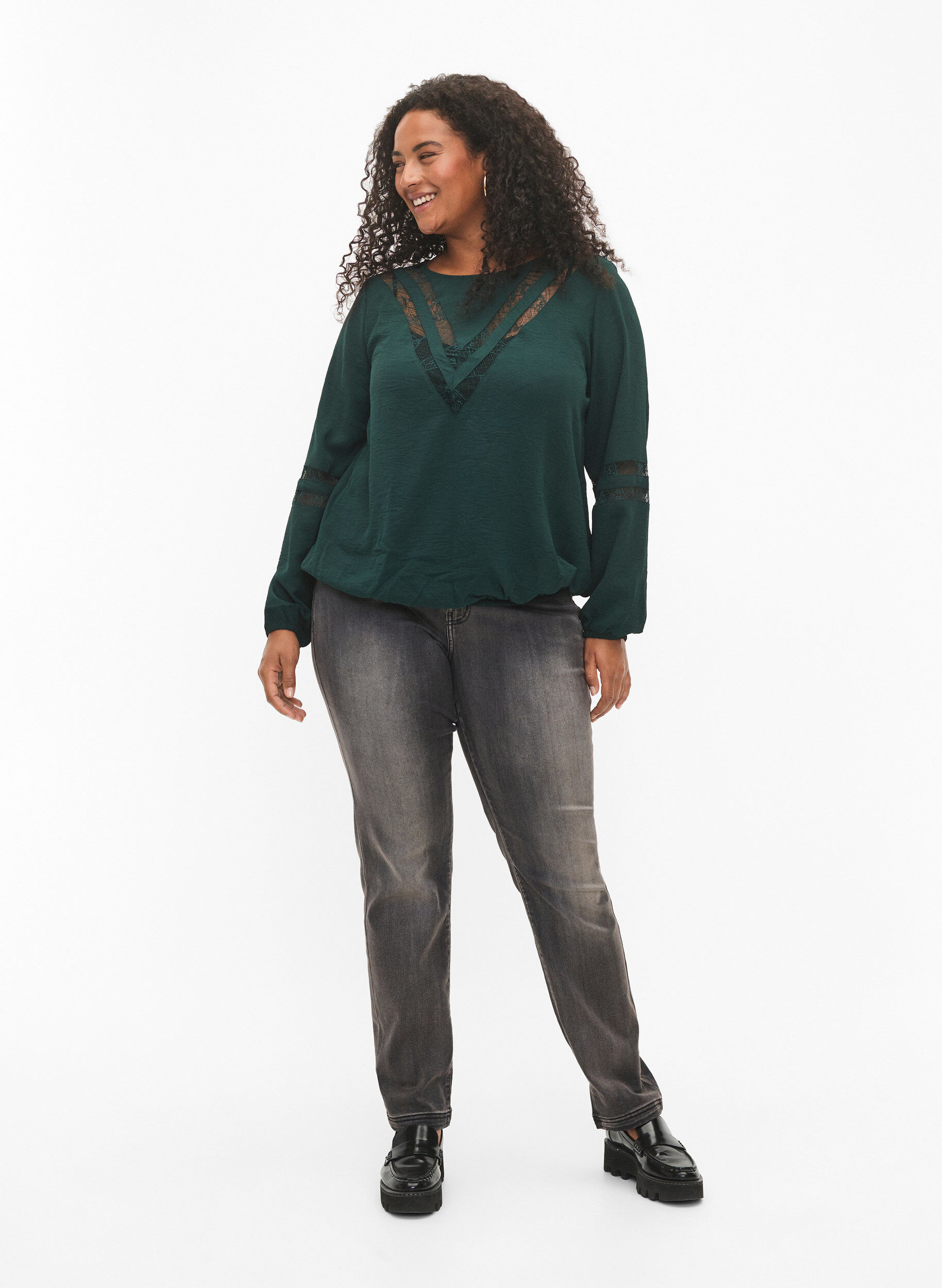 Zizzi L&aring;ng&auml;rmad blus med spets, Scarab, Model image number 2