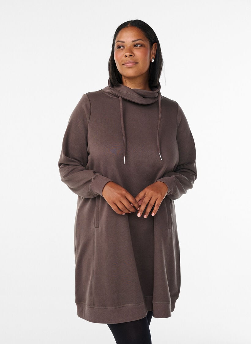 Kort sweatshirtkl&auml;nning med h&ouml;g krage och fickor, Brun, Model image number 0