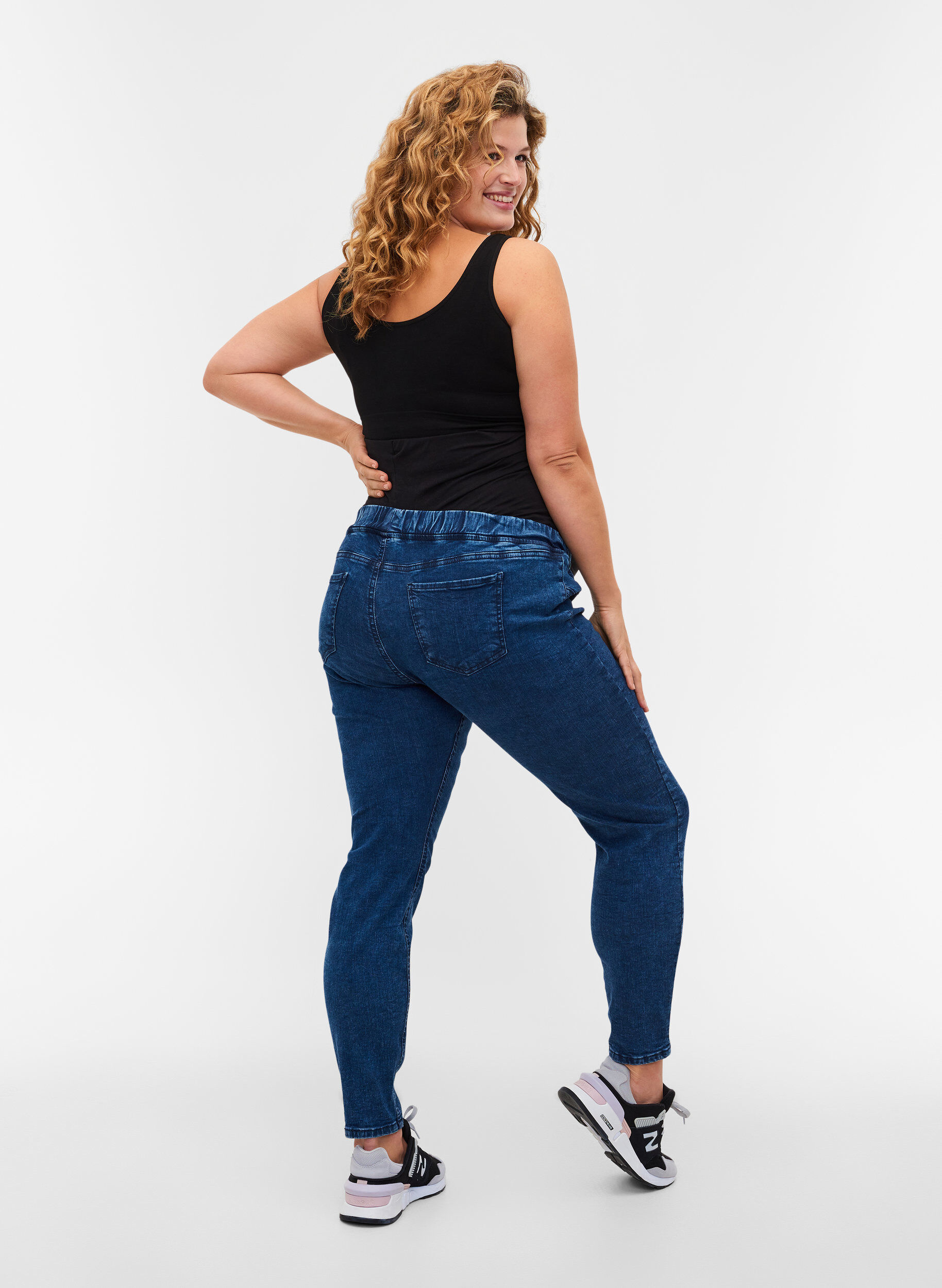 Gravidjeggings med bakfickor, Dark blue, Model