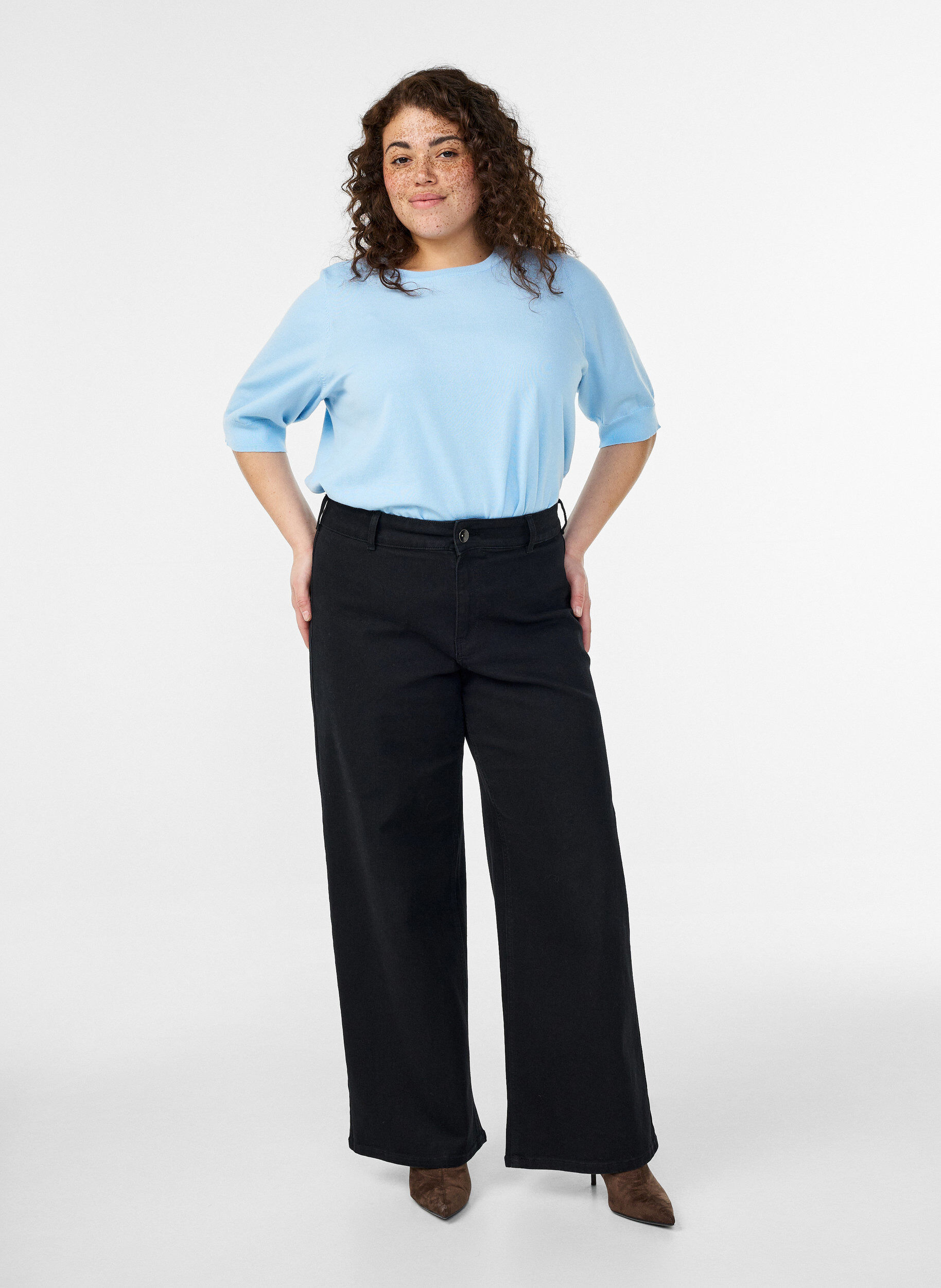 ZizziFinstickad blus med korta &auml;rmar, Bl&aring;, Model image number 1