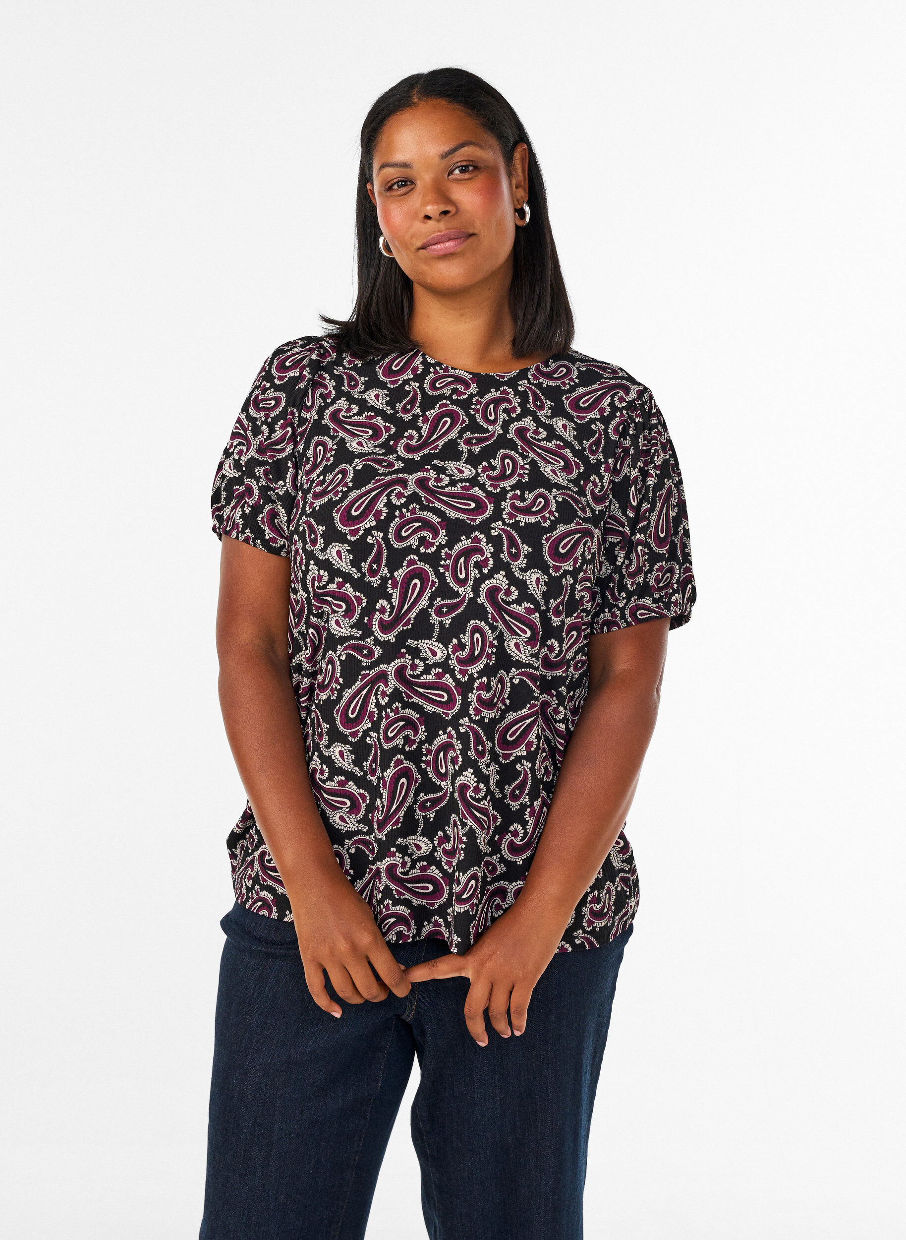 Blus med l&aring;nga &auml;rmar och paisleym&ouml;nster, M&ouml;rk Bordeaux, Model