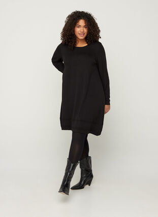 Långärmad stickad klänning med a-form, Black, Model image number 2