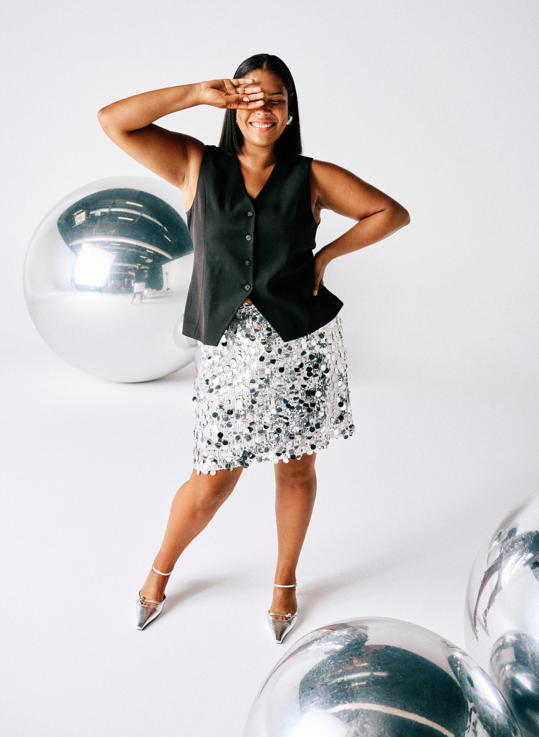 Zizzi V&auml;st med kn&auml;ppning, Svart, Image image number 0