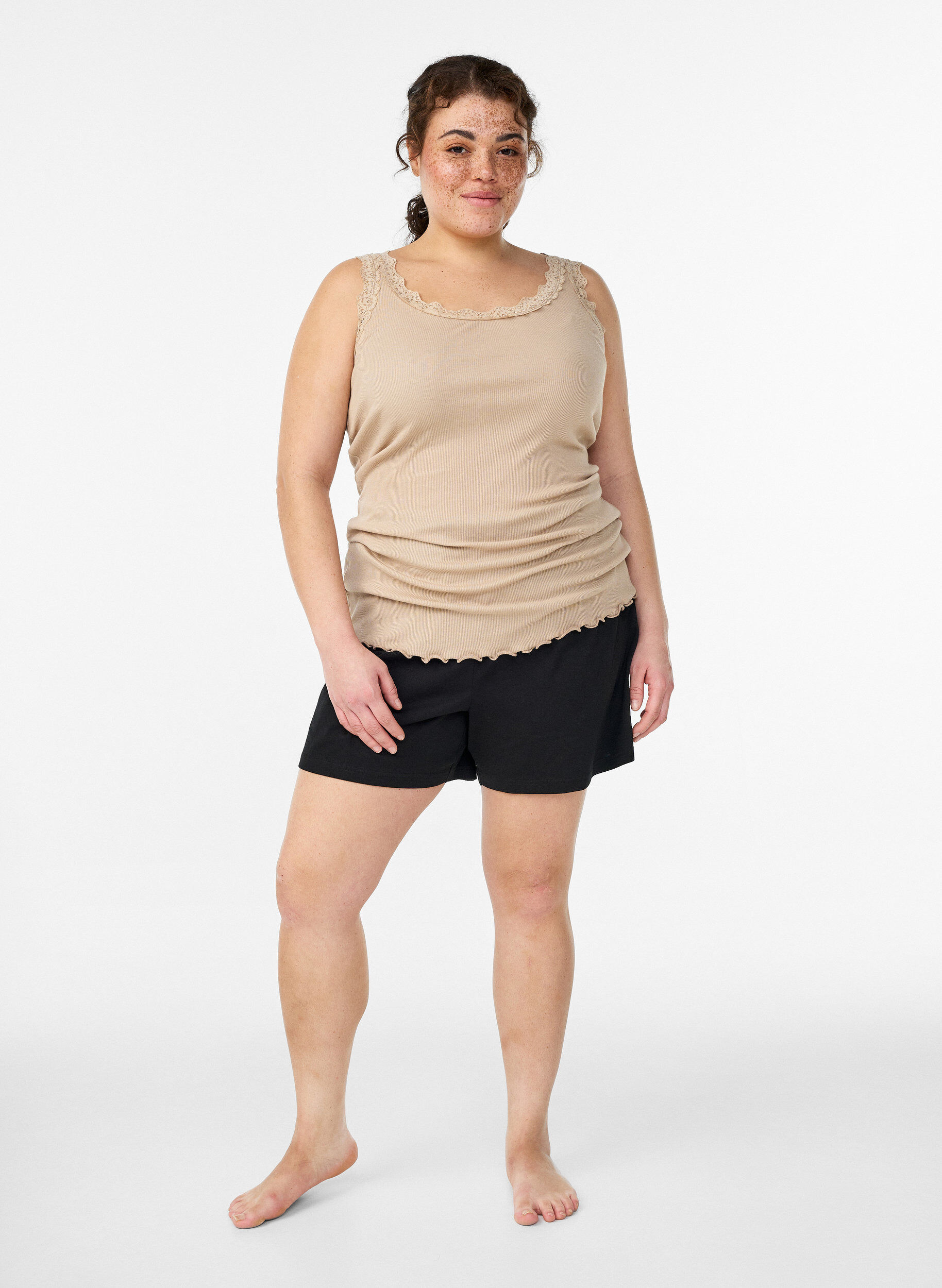 ZizziTopp med spetskant, Beige, Model image number 1