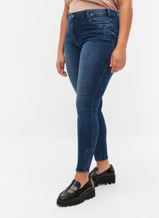 Croppade Amy jeans med blixtlås, Dark blue denim, Model image number 3