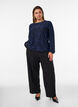 Skir blus med blommig textur och l&aring;nga &auml;rmar, Bl&aring;, Model image number 1