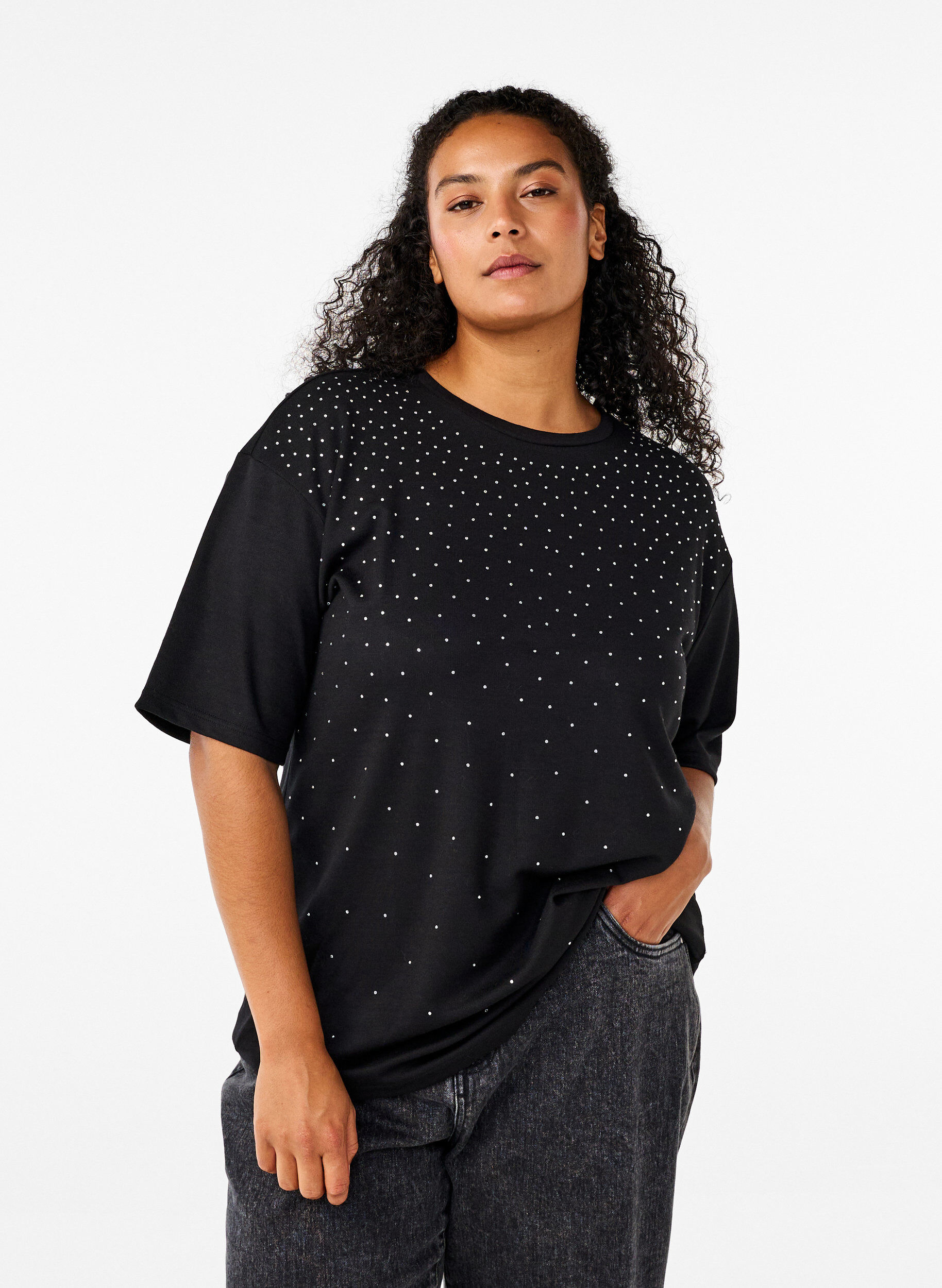 Zizzi T-shirt med strassstenar och rund hals, Svart, Model image number 0