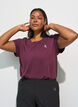 Enf&auml;rgad tr&auml;nings-T-shirt, R&ouml;d, Model image number 3