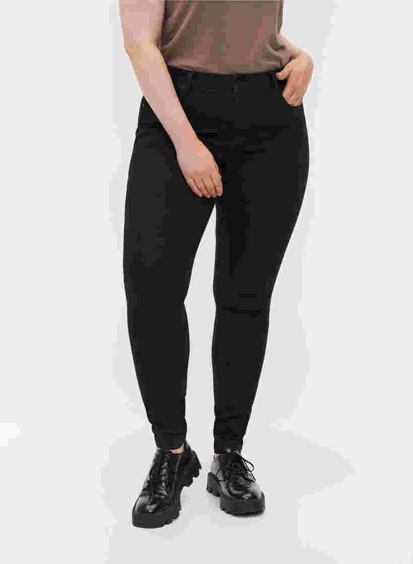 Super slim Amy jeans med hög midja, Black, Model image number 3