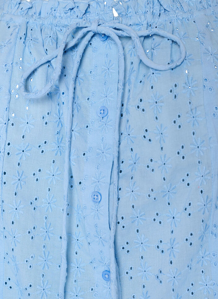 &Auml;rml&ouml;s blus med broderie anglaise och volanger, Bl&aring;, Packshot image number 2
