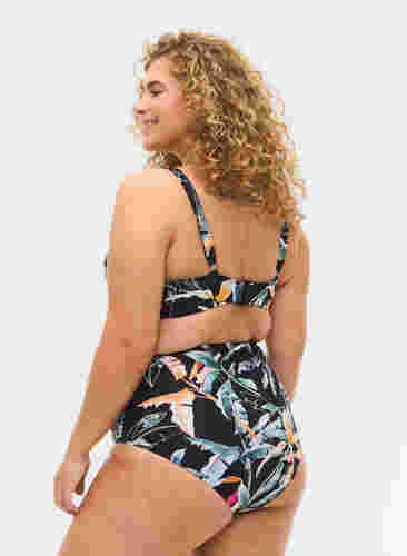 Mönstrad bikinitrosa med extra hög midja, Leaf Print, Model image number 1