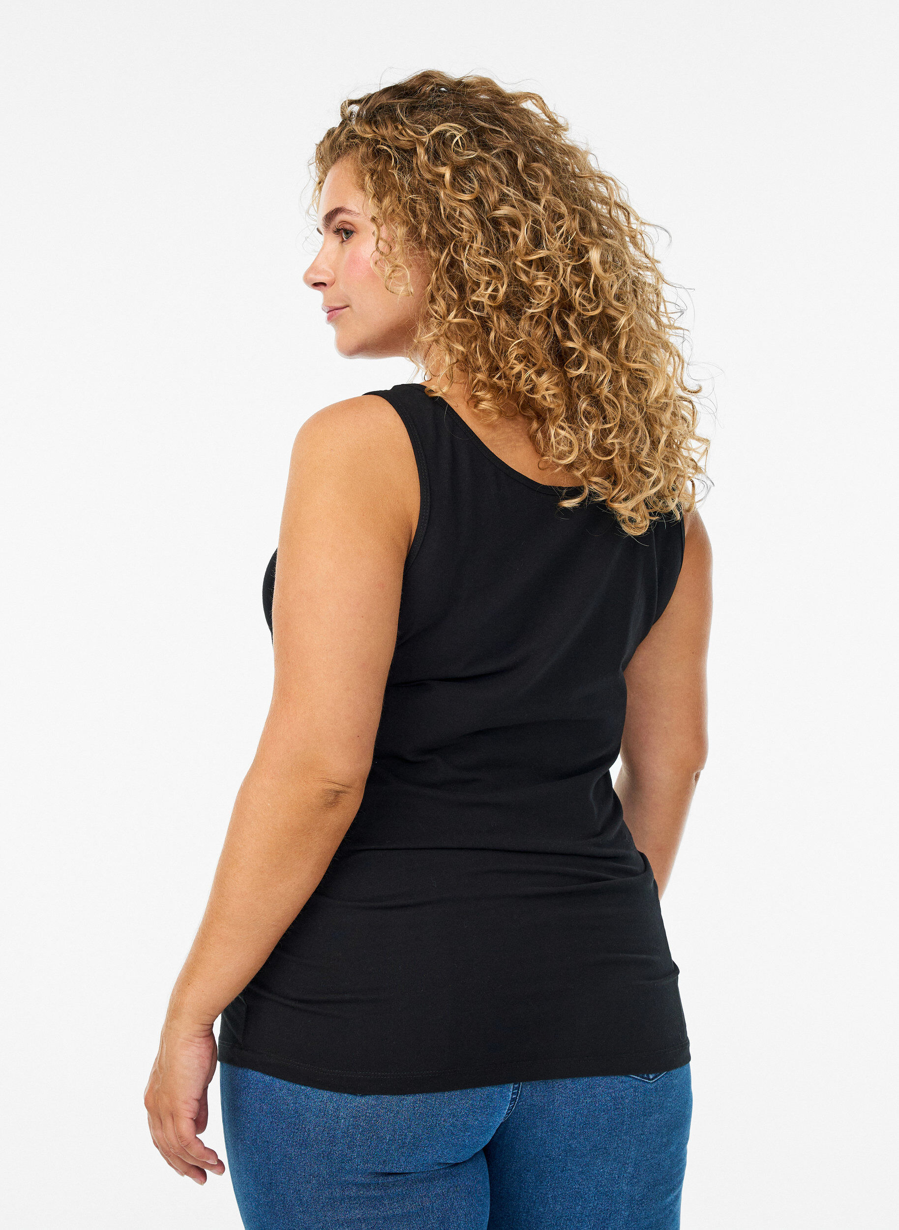 Zizzi Solid f&auml;rg bas topp i bomull, Svart, Model image number 2