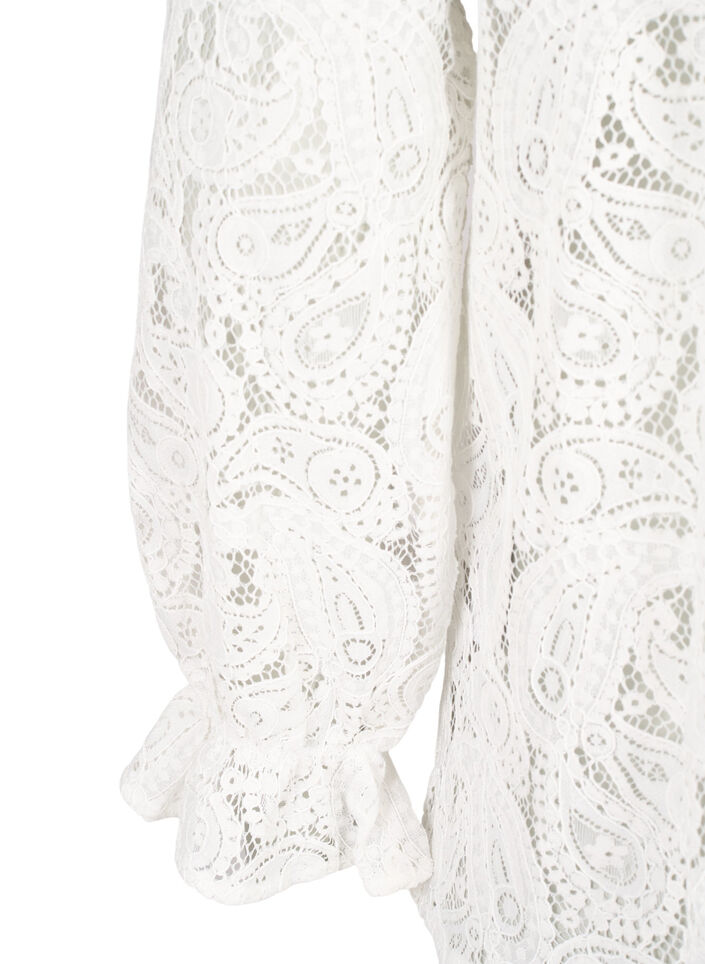 Skjortblus i spets med volangdetalj, Snow White, Packshot image number 3