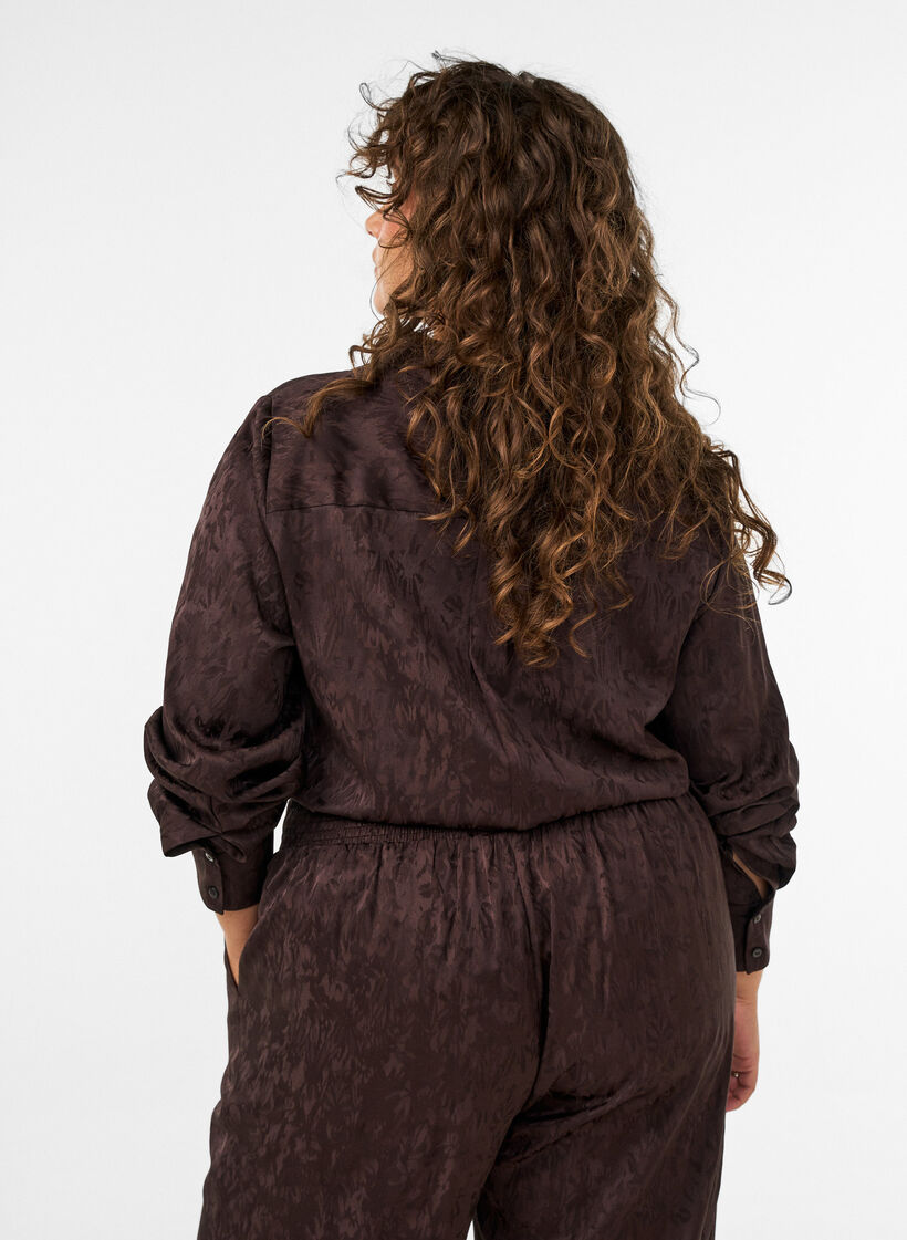 Skjorta med ton-i-ton paisleym&ouml;nster, Brun, Model image number 2