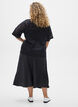 Midikjol i satin, Svart, Model image number 2