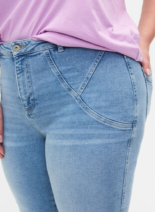 Högmidjade Amy jeans med super slim fit, Light blue, Model image number 2