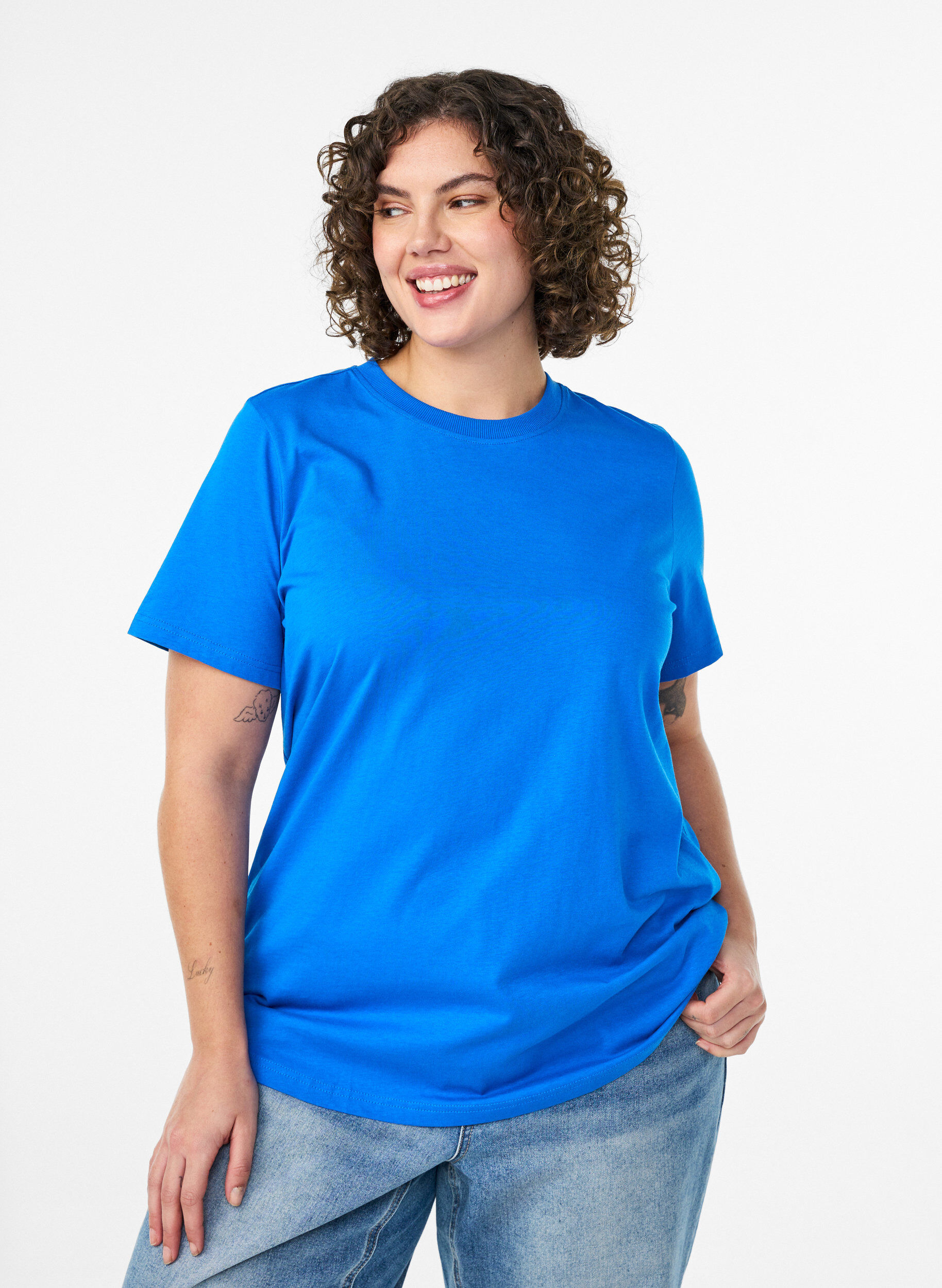 Enkel t-shirt i bomull med rund halsringning, Bl&aring;, Model