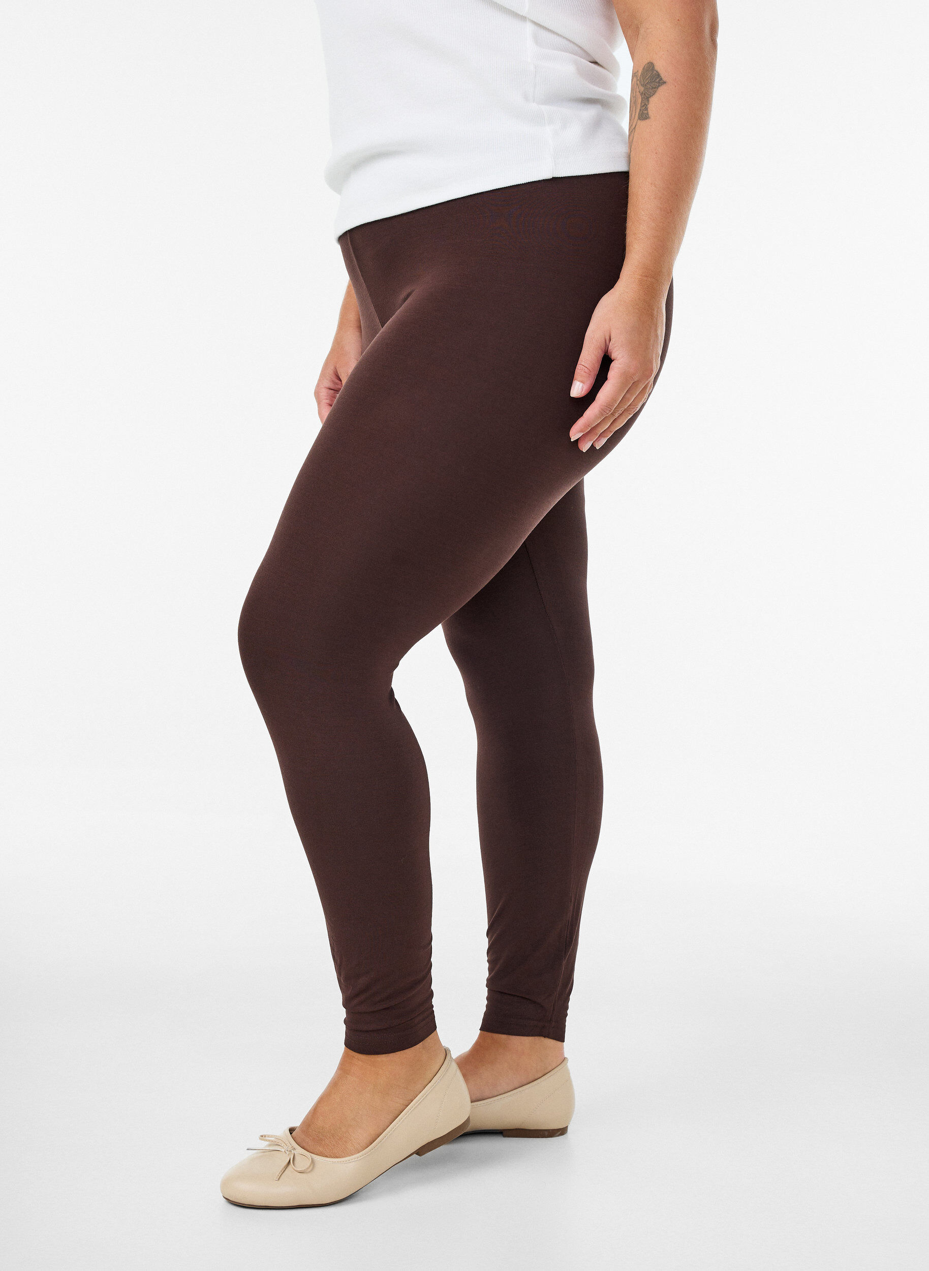 ZizziBasleggings i viskos, Brun, Model image number 0