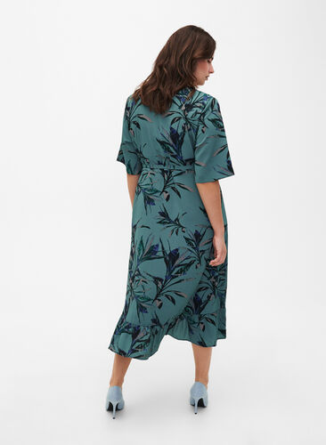 Tryckt omlottklänning med korta ärmar, Sea Pine Leaf AOP, Model image number 0