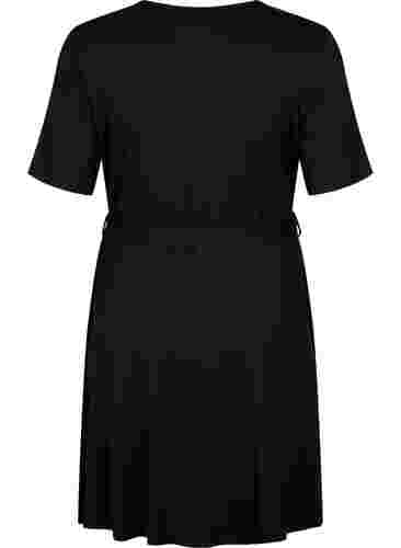 Omlottklänning i viskos med korta ärmar, Black, Packshot image number 1