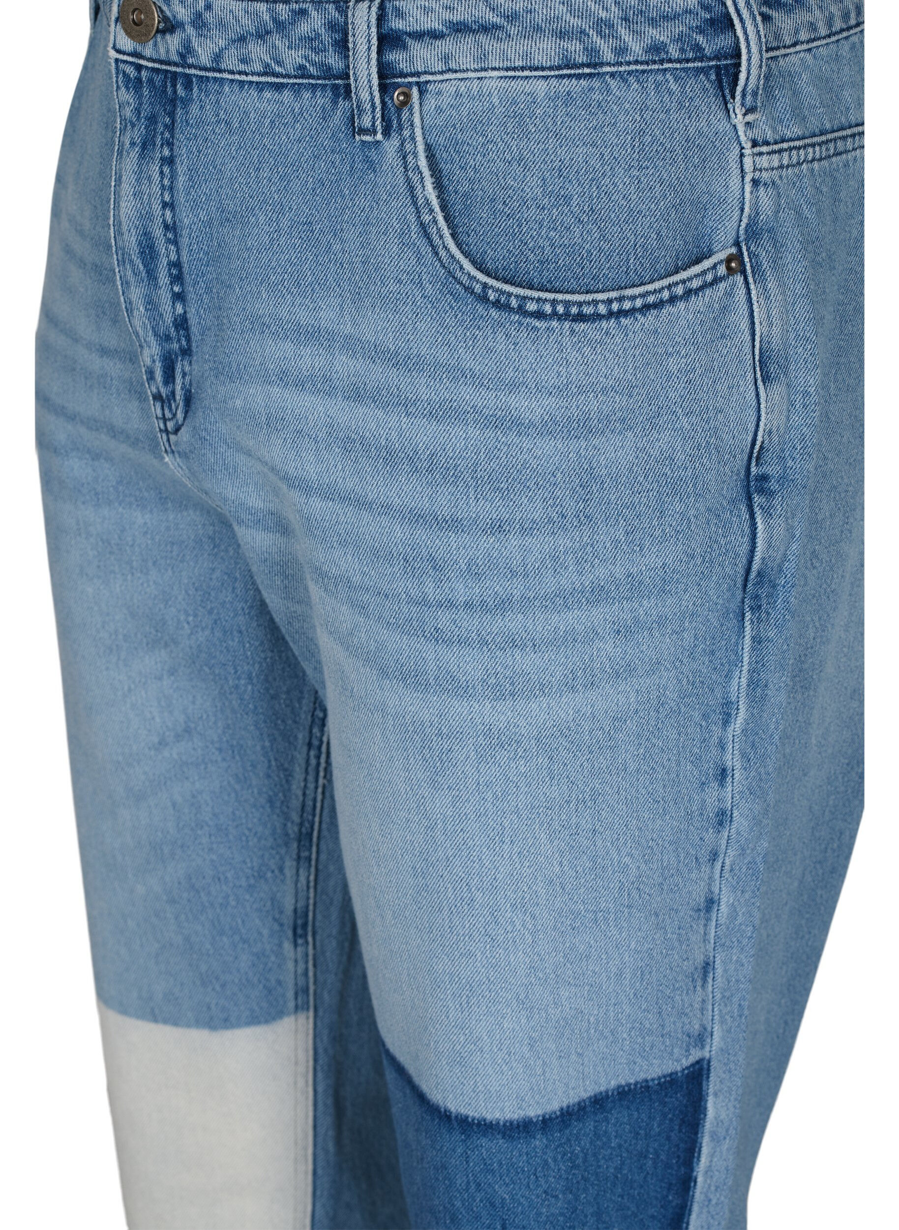 Zizzi Mille mom fit jeans med blockf&auml;rgat m&ouml;nster, Blue Denim Comb, Packshot image number 2
