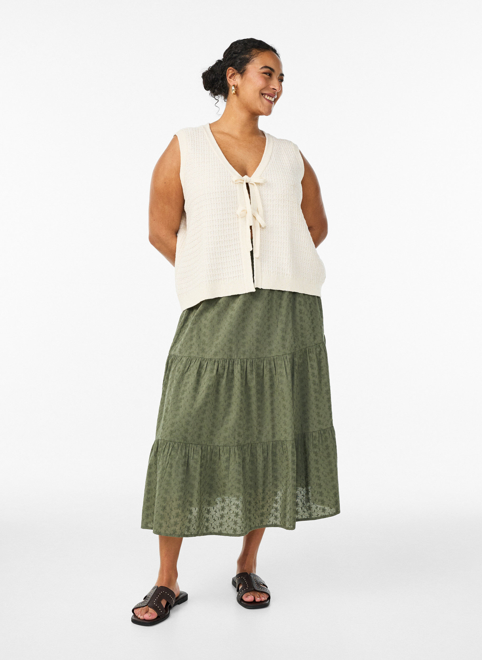 Zizzi V&auml;st i strukturstickat med knytsk&auml;rp, Vanilla, Model image number 1