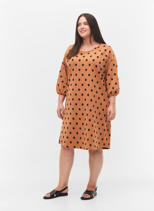 Prickig klänning med 3/4-ärmar, Almond Black Dot, Model image number 2