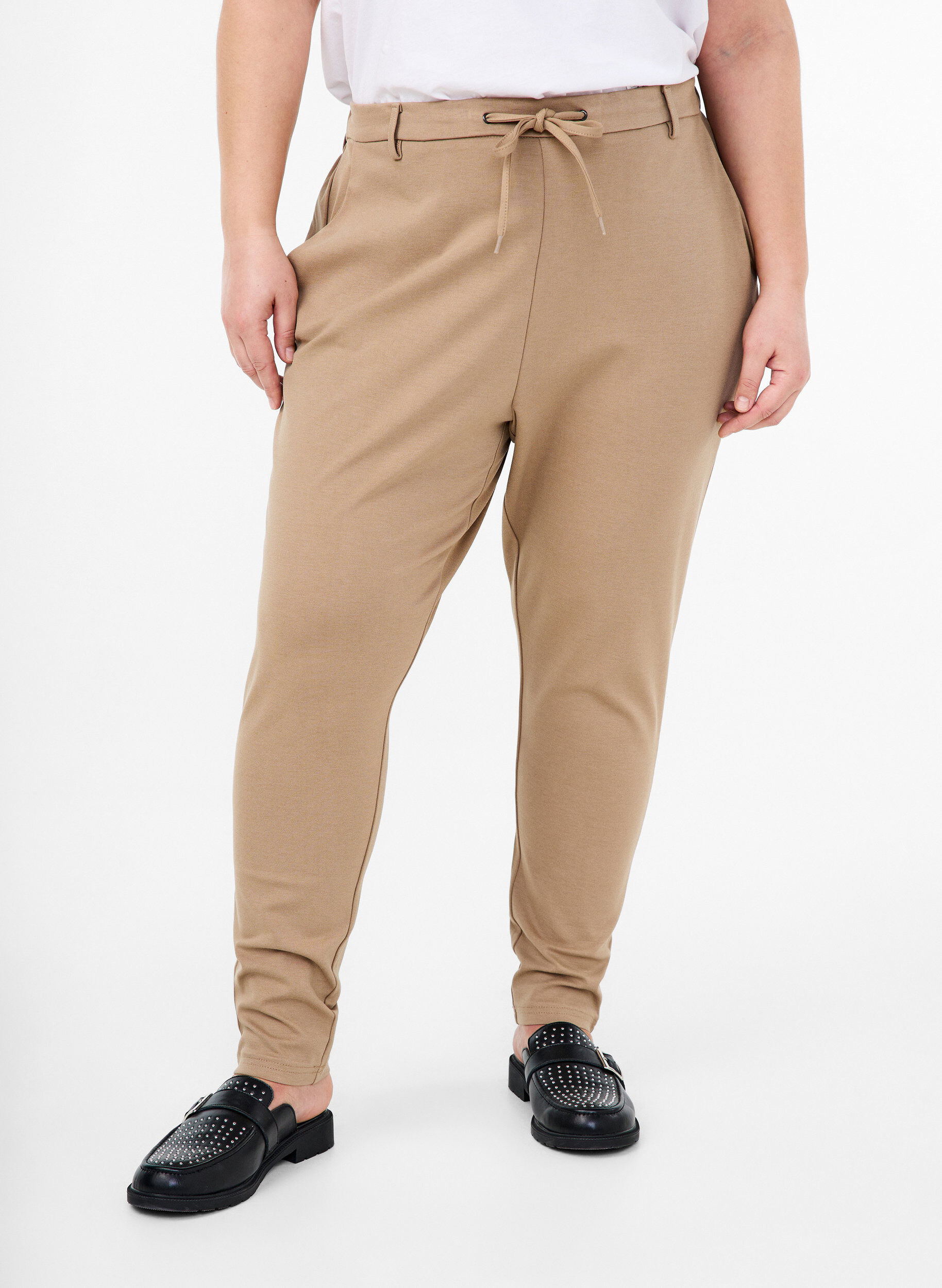 ZizziCroppade Maddison-byxor, Beige, Model image number 2