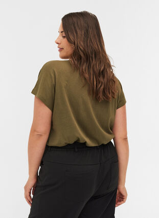 T-shirt i ekologisk bomull med mönster, Ivy Green, Model image number 1