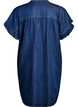 Kl&auml;nning i denimlook med knappar och volang&auml;rmar, Bl&aring;, Packshot image number 1