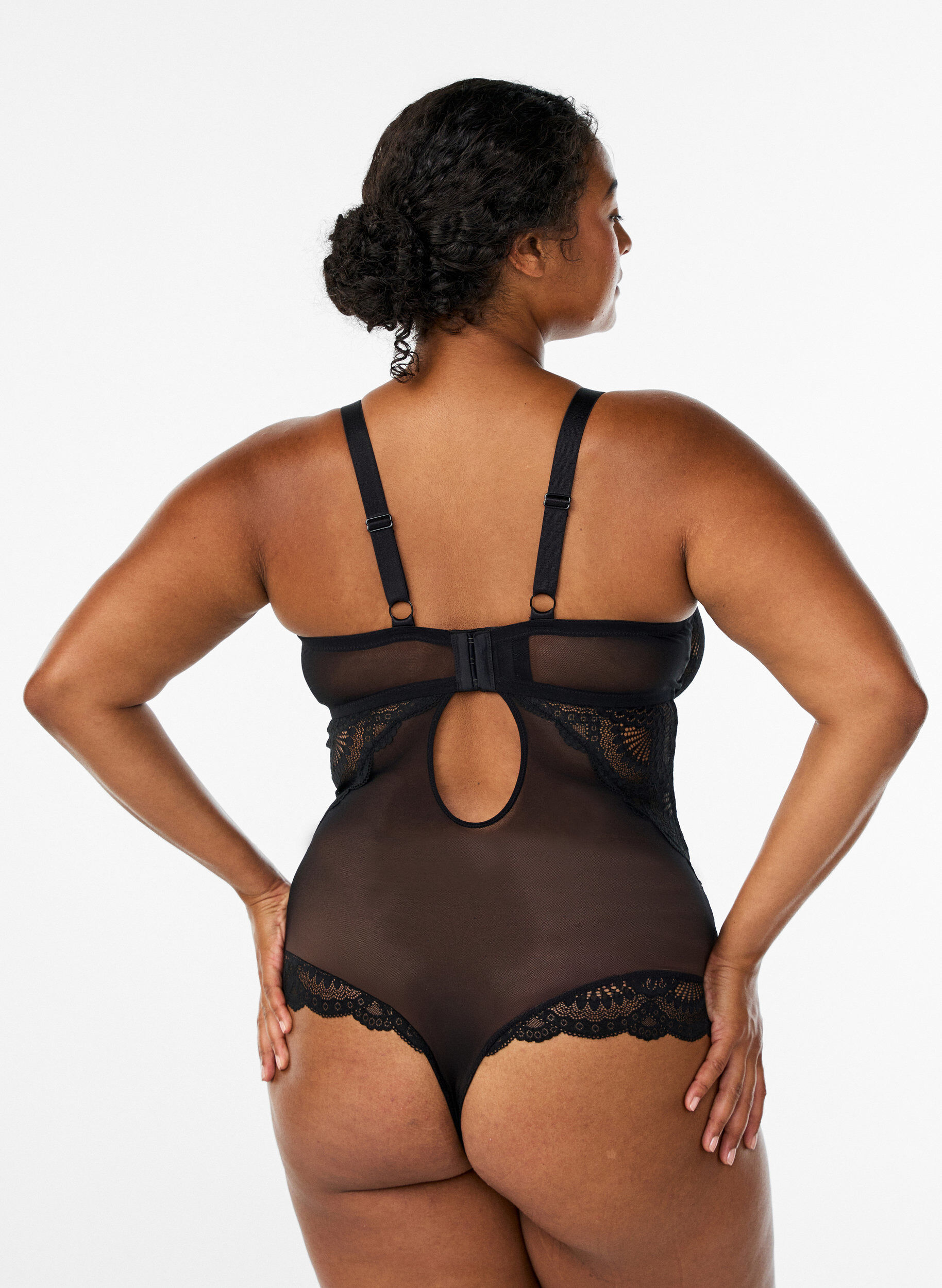 ZizziSpetsbody med sn&ouml;rningsdetaljer, Svart, Model image number 1