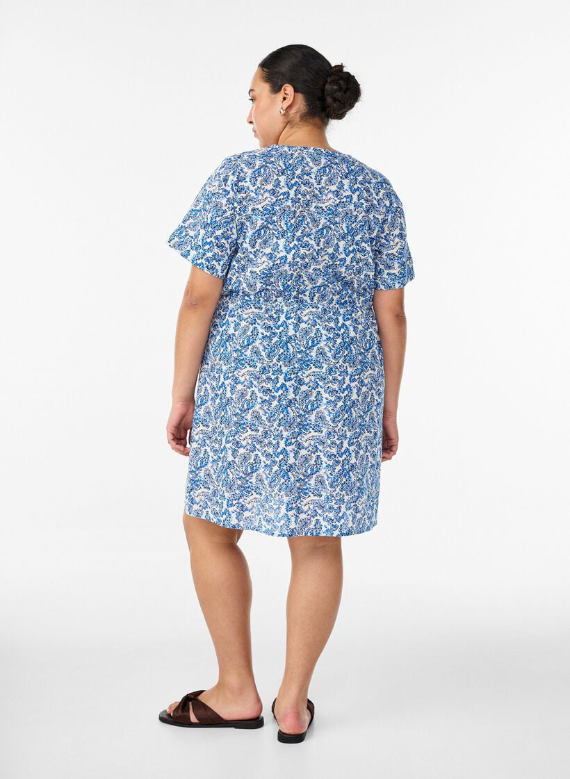 Kort kl&auml;nning i bomull med blommigt m&ouml;nster, Bl&aring;, Model image number 2
