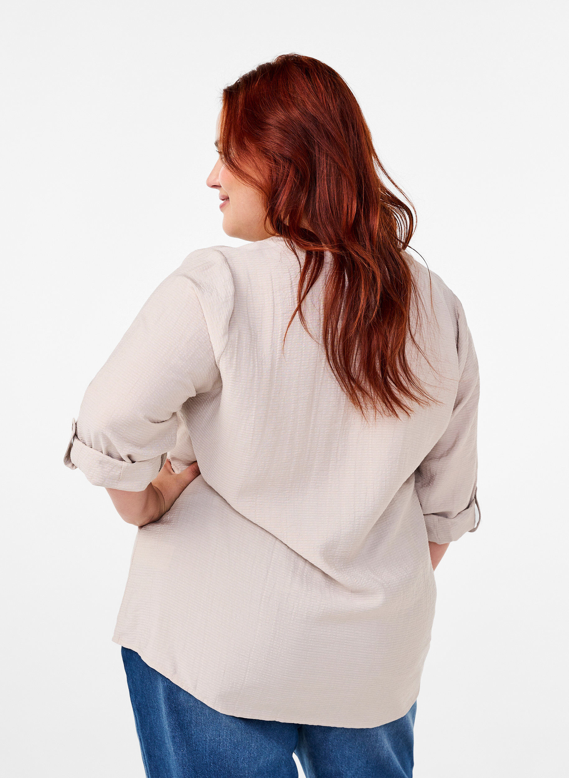 Zizzi Skjortblus i viskos med trekvarts&auml;rmar, Chateau Gray, Model image number 1