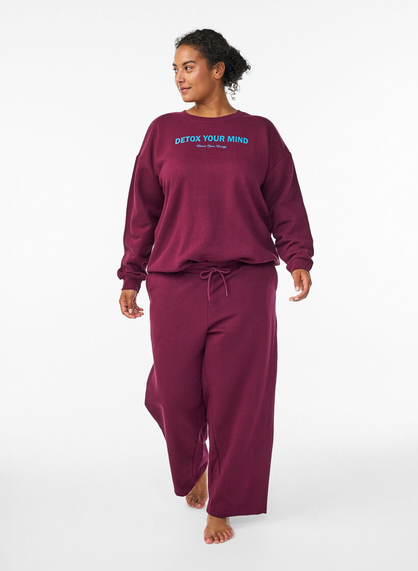 Sweatshirt med texttryck, M&ouml;rk Bordeaux, Model image number 1