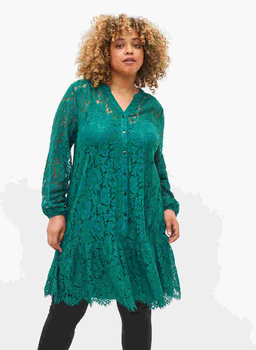 Spetsklänning med långa ärmar, Evergreen, Model