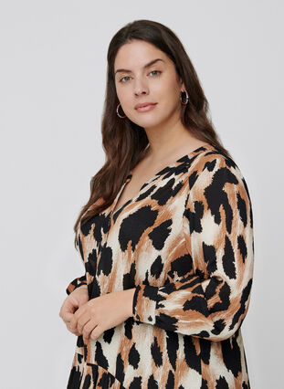 Långklänning med leopard print, Black AOP, Model image number 1