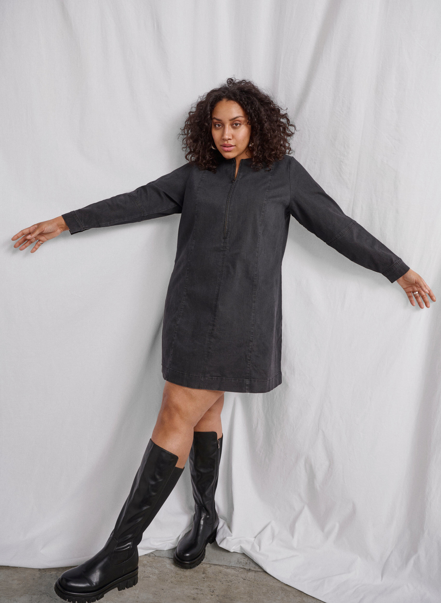 Zizzi A-formad denimkl&auml;nning med dragkedja, Grey Washed, Image image number 0