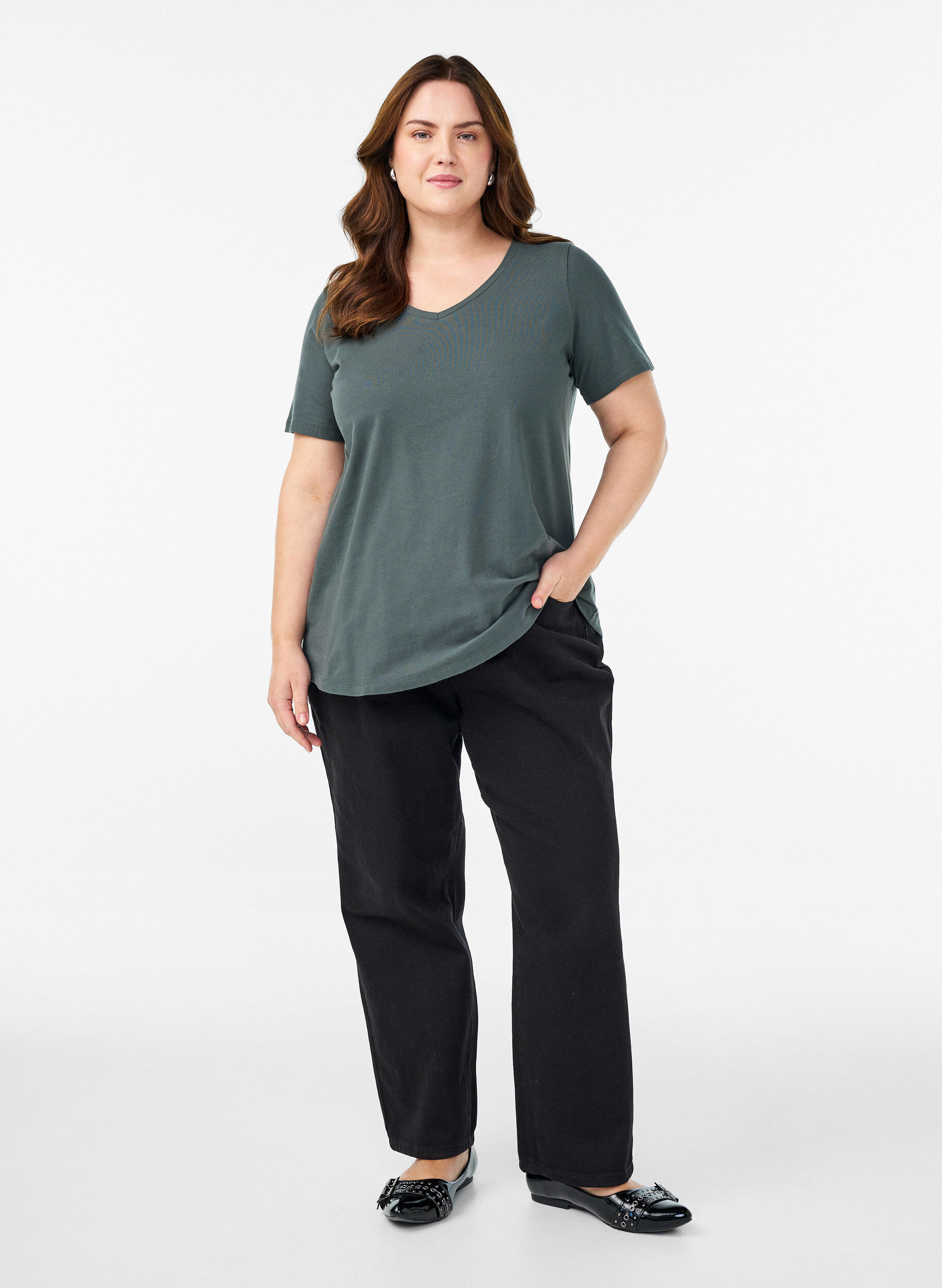 Zizzi Enf&auml;rgad bas-t-shirt i bomull, Gr&ouml;n, Model image number 1