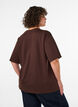T-shirt med strassstenar och rund hals, Brun, Model image number 2