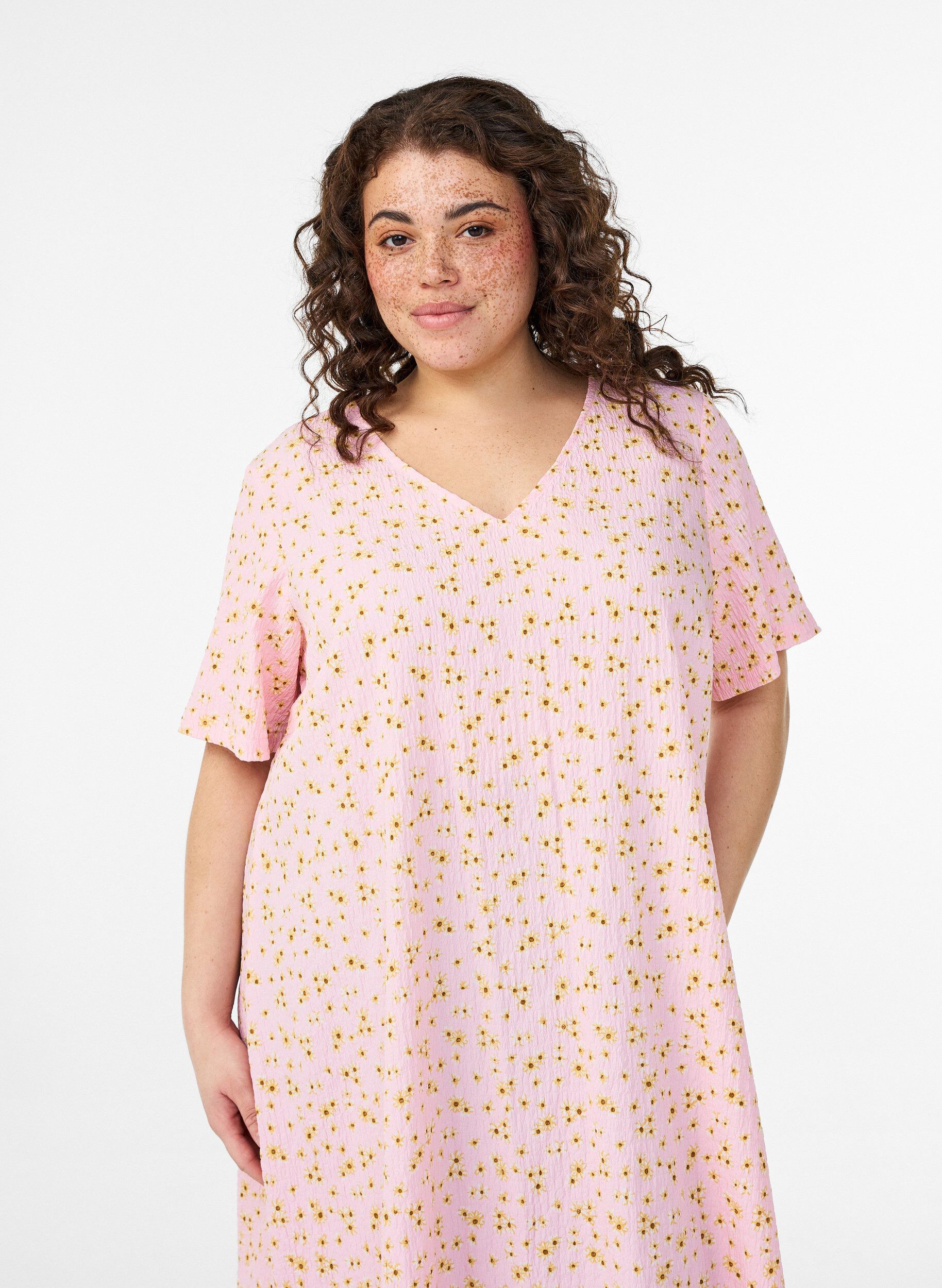 ZizziKort&auml;rmad kl&auml;nning med V-ringning, Rosa, Model image number 2