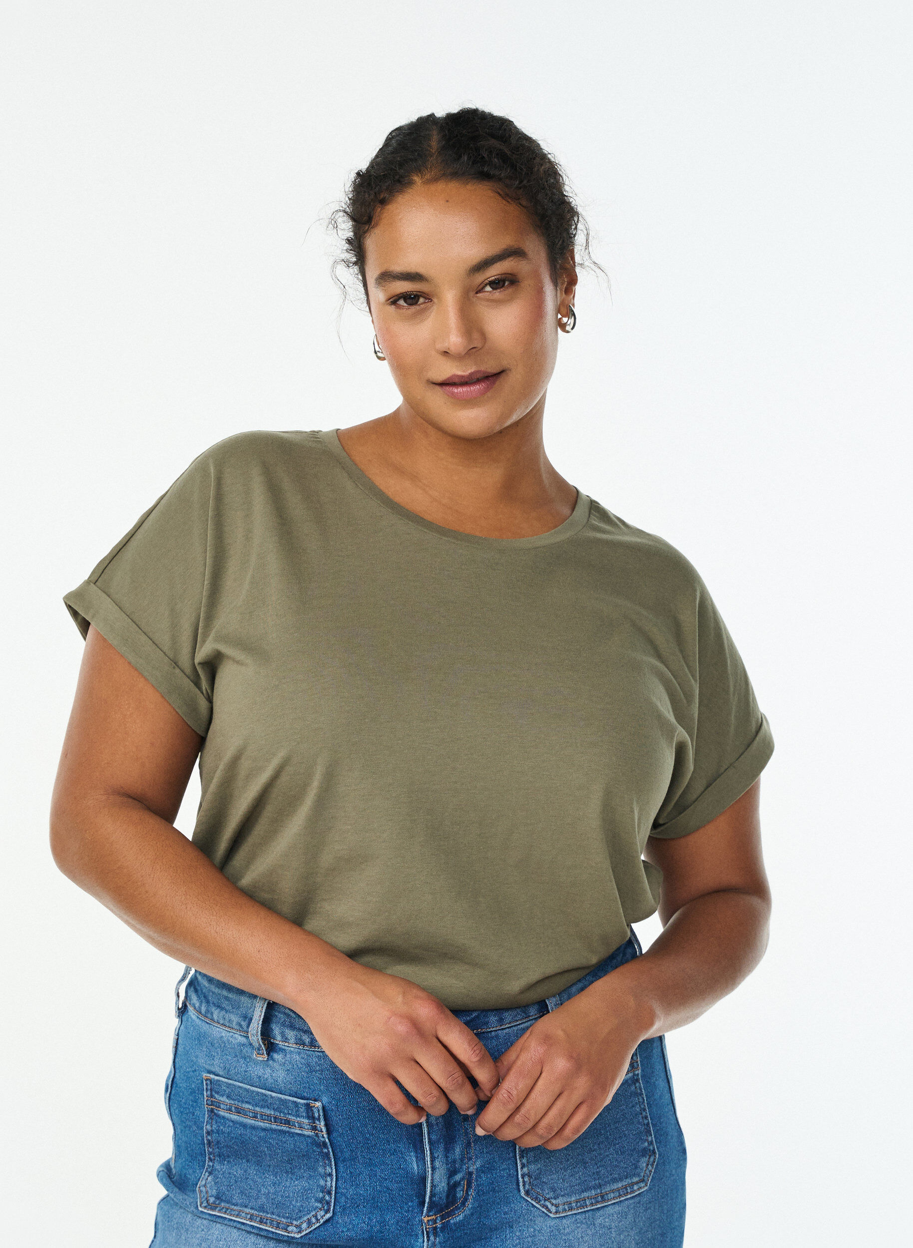Kort&auml;rmad t-shirt i bomullsmix, Gr&ouml;n, Model