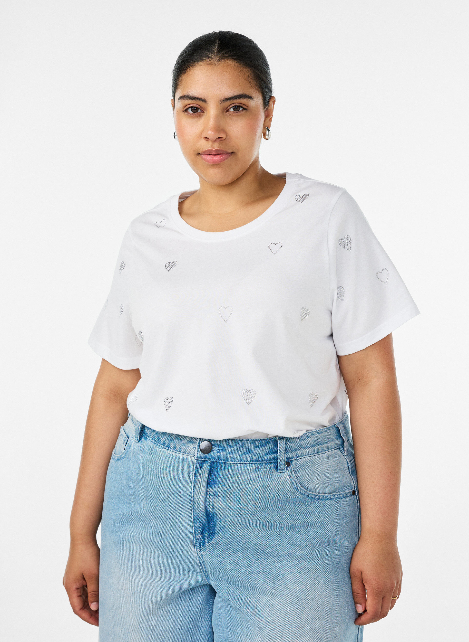ZizziT-shirt i ekologisk bomull med hj&auml;rtan, Vit, Model image number 0