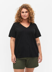 V-ringad bas t-shirt med korta ärmar, Black, Model