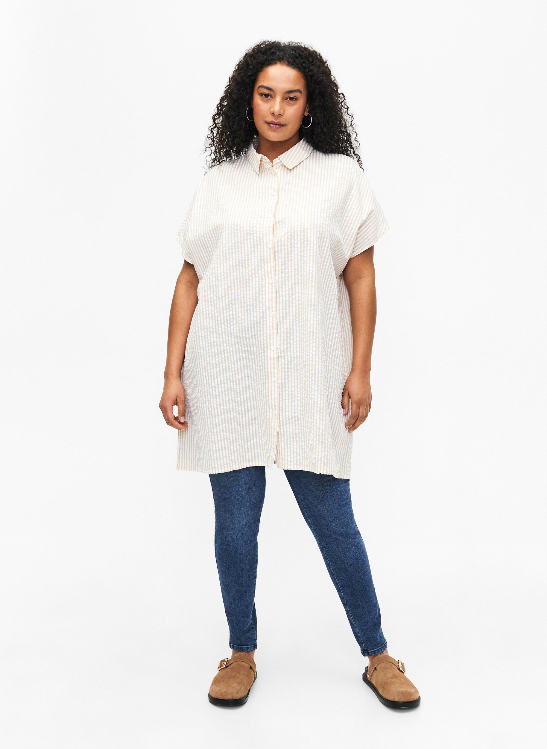 Zizzi L&aring;ng randig bomullsskjorta, White/Natrual Stripe, Model image number 2