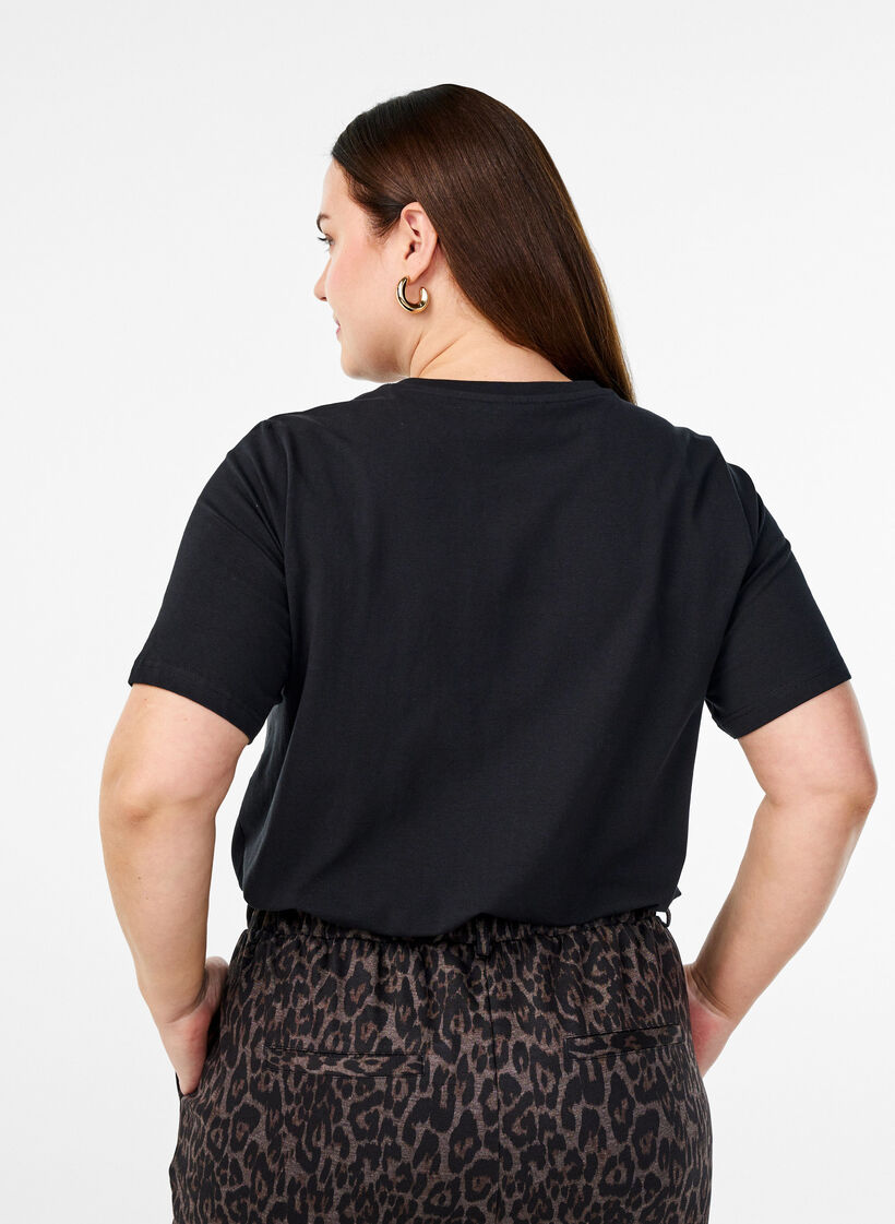 T-shirt i ekologisk bomull med rund halsringning, Black, Model image number 1